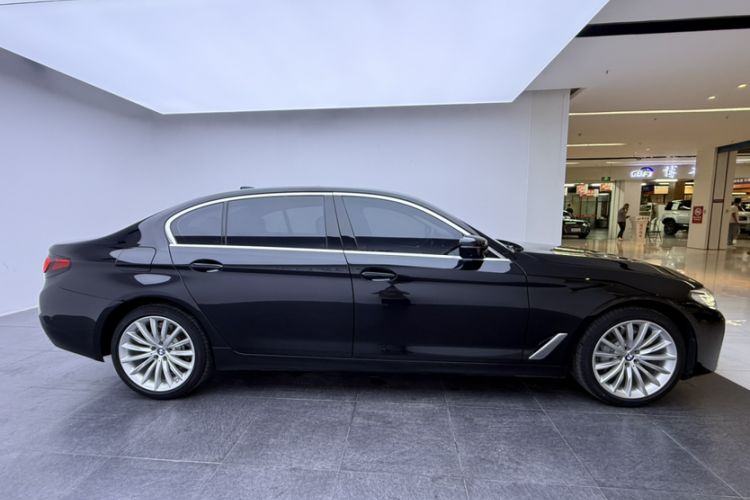 Used BMW 5 Series 2021 Updated 530Li Luxury Package Premium Edition
