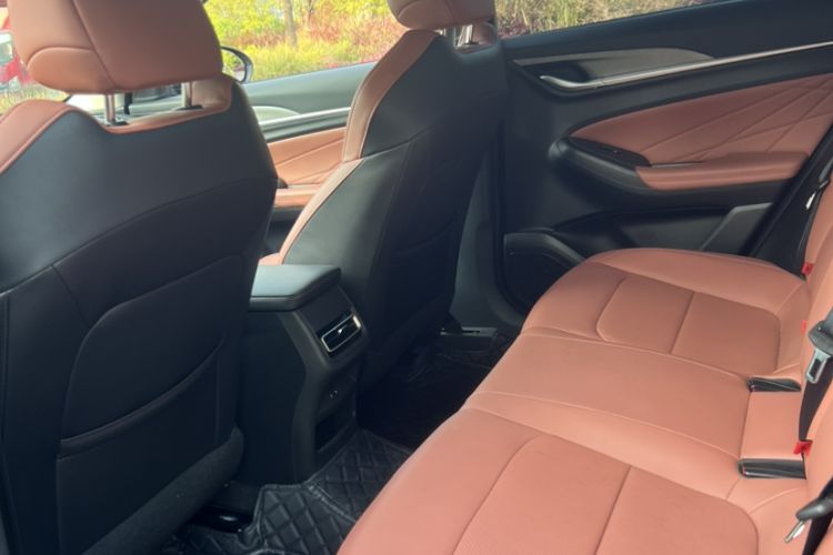 Used CHANGAN Eado 2025 PLUS 1.4T Dual-Clutch High-Energy Version
