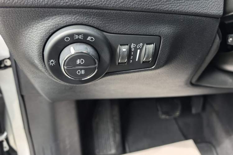 Used Jeep Compass 2017 200T Automatic Family Edition
