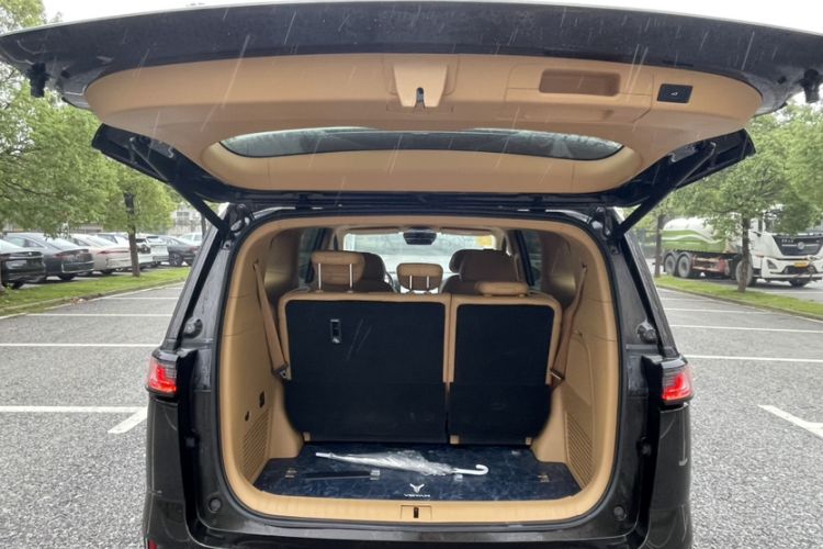 Used VOYAH Dream 2025 PHEV Four-Wheel-Drive Flagship Version – Qiankun Edition