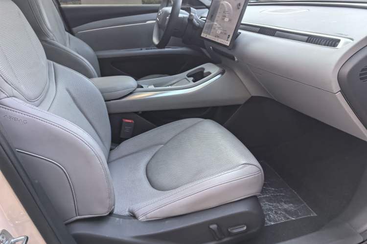 Used XPeng MONA M03 2024 620 with Ultra-Long Range
