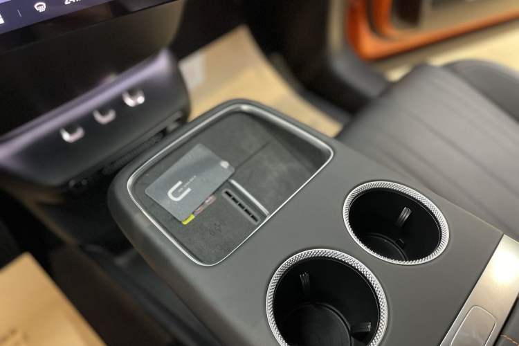 Used CHANGAN NEVO E07 2025 All-Electric Two-Wheel Drive 90 kWh Pro Smart Version
