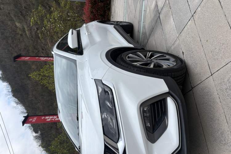 Used Geely Auto Coolray 2019 260T DCT Explorer China V Standard
