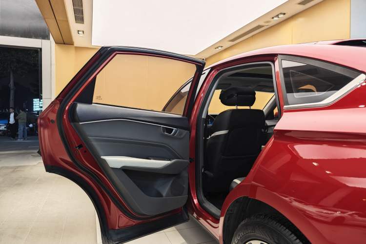 Used Baojun RC-6 2019 1.5T CVT 24-Hour Online Prestige Edition
