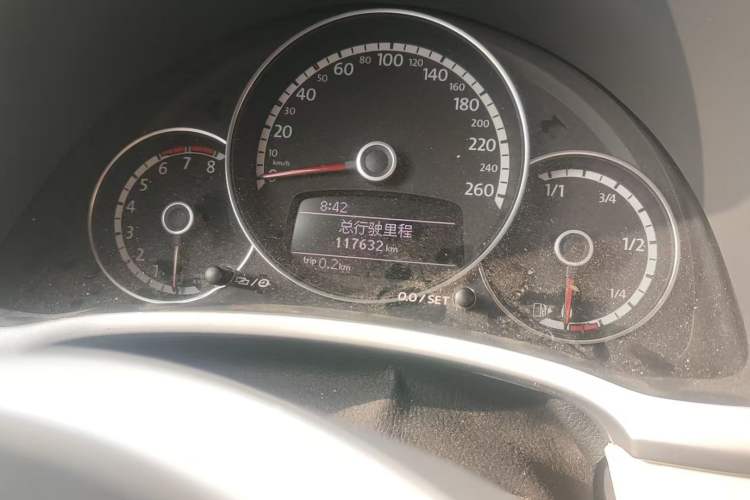 Used Volkswagen Beetle 2015 180TSI model
