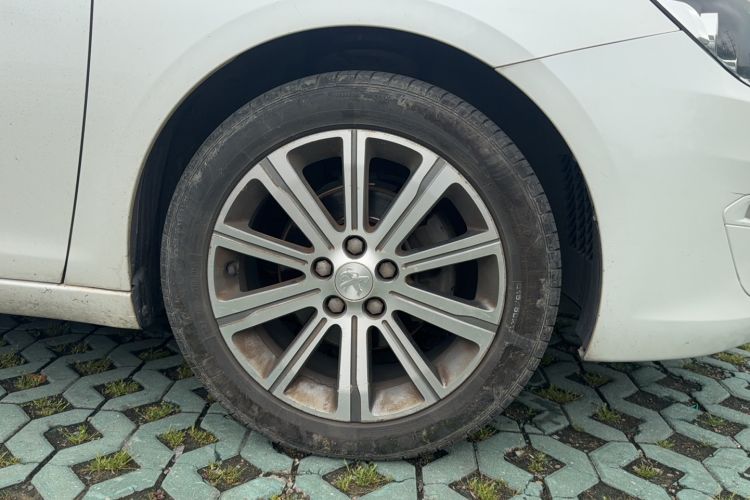 Used Peugeot 408 2015 1.2T Automatic Luxury Edition Exterior 4