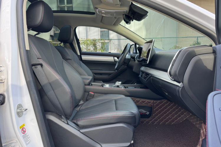 Used BYD Tang New Energy 2020 DM 2.0T Dual-Engine All-Wheel Drive Prestige 7-Seater China VI Standard