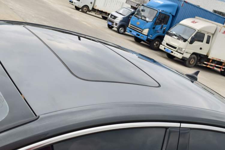 Used CHANGAN Eado 2022 PLUS Blue Whale NE 1.4T GDI DCT Prestige Edition Roof