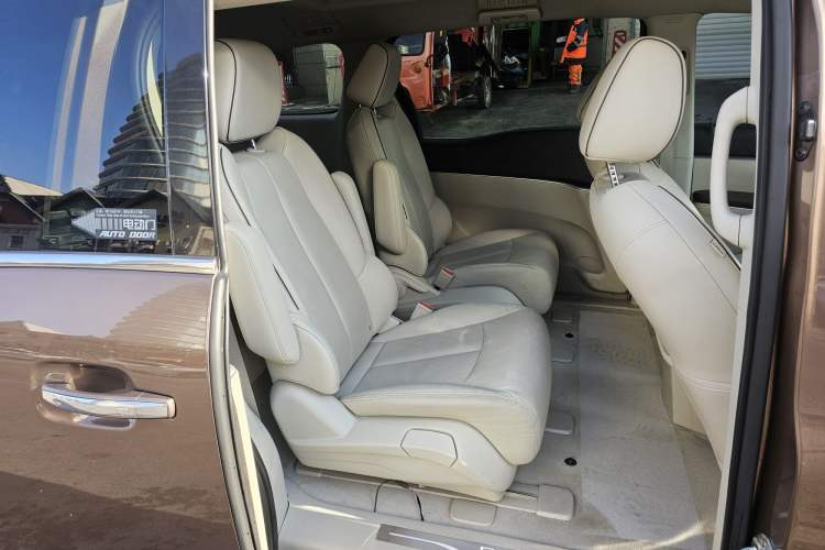 Used Buick GL8 2021 Land Cruiser Executive 652T Premium Model
