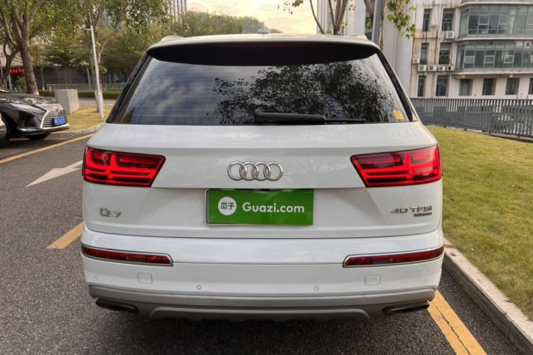 Used Audi Q7 2016 40 TFSI Comfort Model