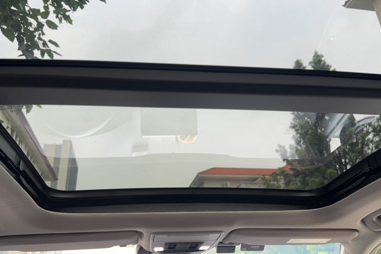 Used Honda Civic 2022 240TURBO CVT Dynamic Control Version Headliner