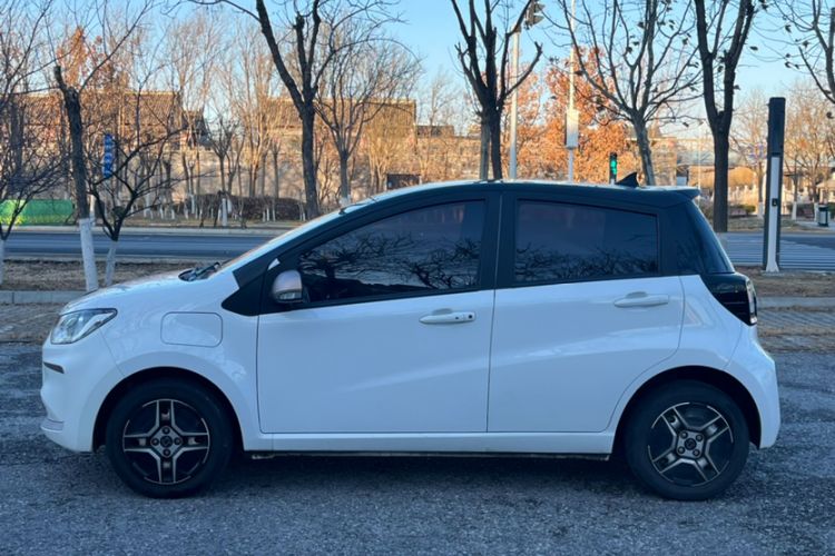 Used SOL E10X 2021 302 km Range Fashion Edition 31.4 kWh
