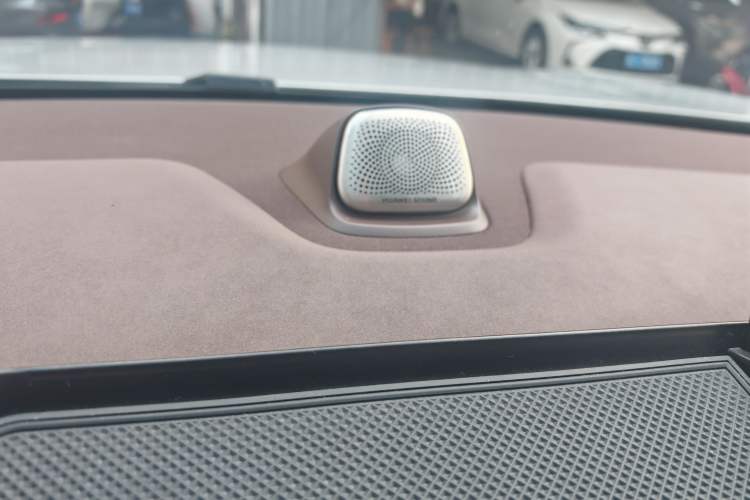 Used Hima AITO M7 2024 1.5T Intelligent Drive 4x4 Max Edition 6 Seats Interior 4