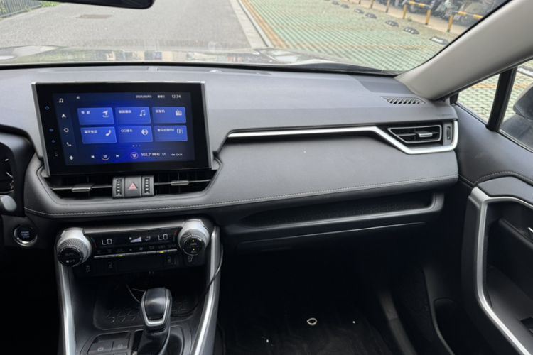 Used Toyota RAV4 2021 2.0L CVT Two-Wheel Drive Fashion PLUS Edition