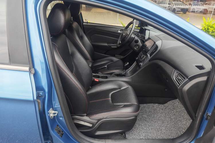 Used Chery Arrizo 5 2016 1.5L CVT Trendsetting Edition Right Front Seat