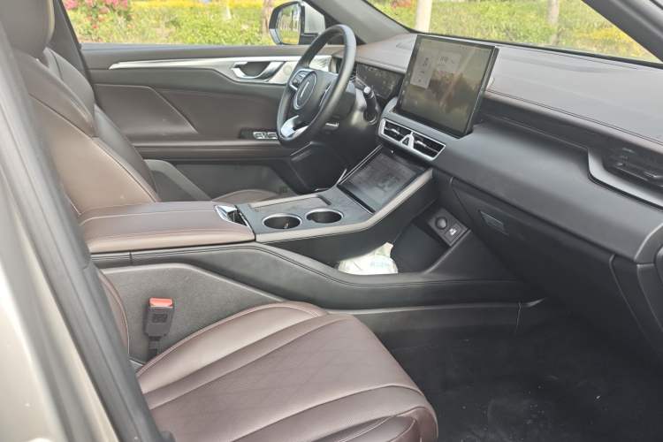 Used Wey Mocha New Energy 2024 Hi4 Four-Wheel Drive Long-Range Version