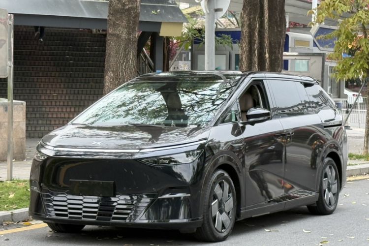 Used XPeng X9 2024 702 Ultra-Long Range Pro