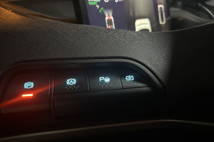 Used Baojun KiWi EV 2021 Artist Model Lithium Iron Phosphate