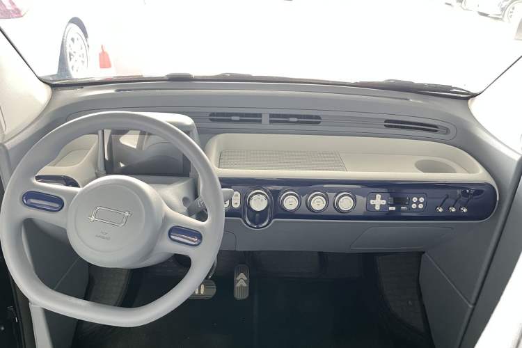 Used Bestune Pony 2025 222km Lightning Horse Interior 1