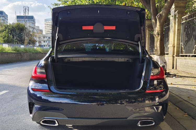 Used BMW 3 Series 2021 Restyled 325Li M Sport Package