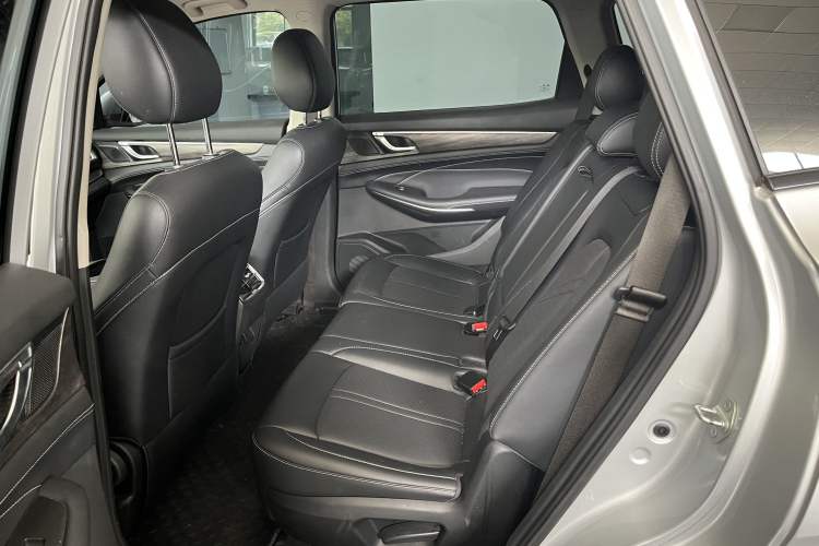 Used Landian E5 2023 1.5L DE-i 100KM Comfort Edition 7-Seater