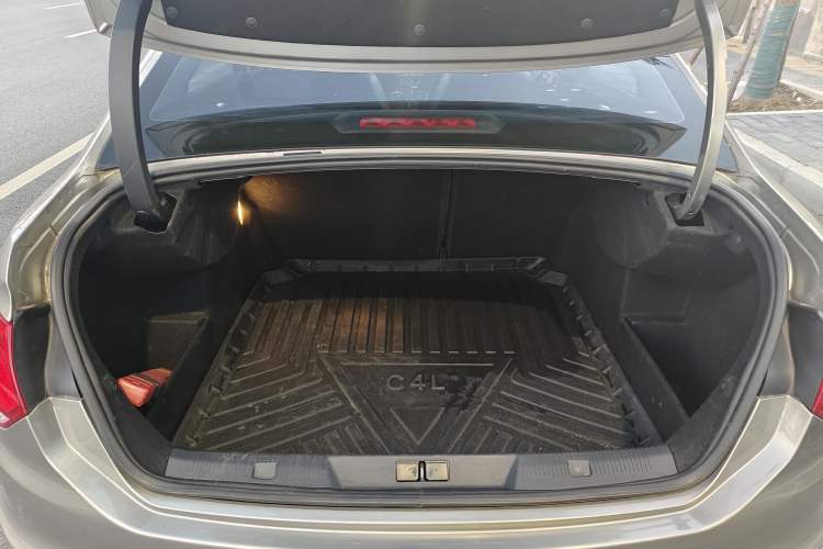 Used Citroen C4L 2014 1.6THP Intelligent Drive Automatic Dynamic Model
