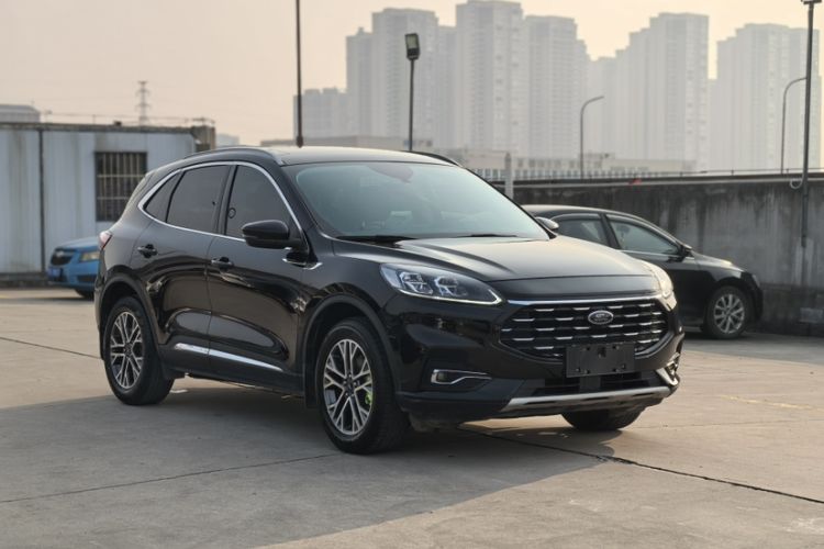 Used Ford Escape 2020 EcoBoost 245 Two-Wheel-Drive Titanium Edition