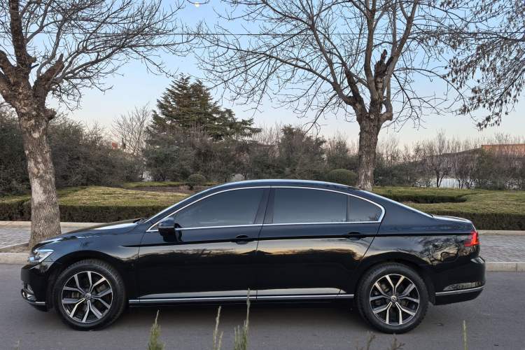 Used Volkswagen Magotan 2019 280TSI DSG Comfort Model China V Standard
