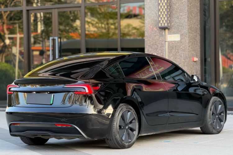 Used Tesla Model 3 2023 Rear-Wheel-Drive Version