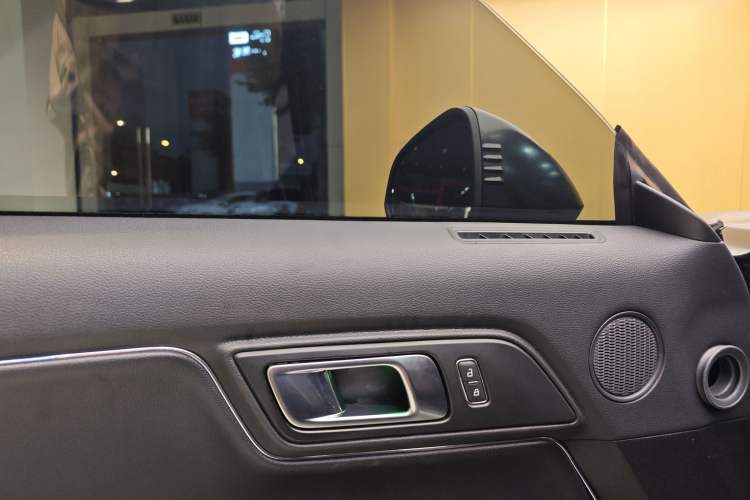 Used Ford Mustang 2021 2.3T EcoBoost Interior 3