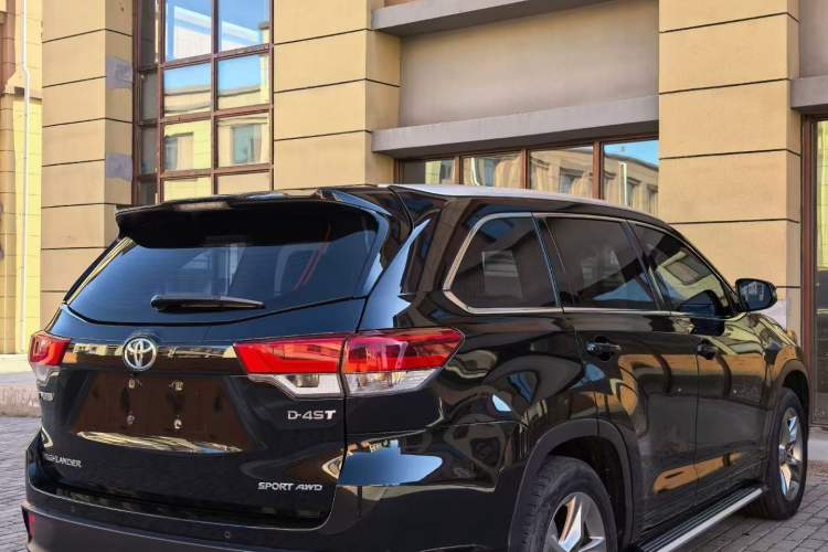 Used Toyota Highlander 2018 2.0T Four-Wheel Drive Luxury Version 7 Seats China VI Standard Exterior 5