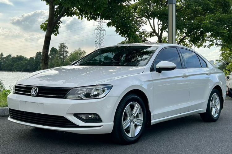 Used Volkswagen Lamando 2015 230TSI DSG Fashion Edition Guazi used car, China used car export, Used car for sale, Used cars, Cheapest cars for sale