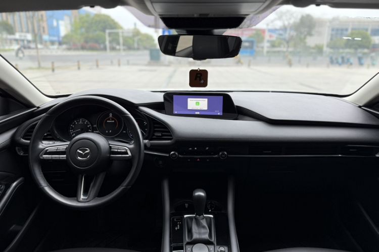 Used Mazda 3 Axela 2021 2.0L Automatic Zhiya Edition Interior 4