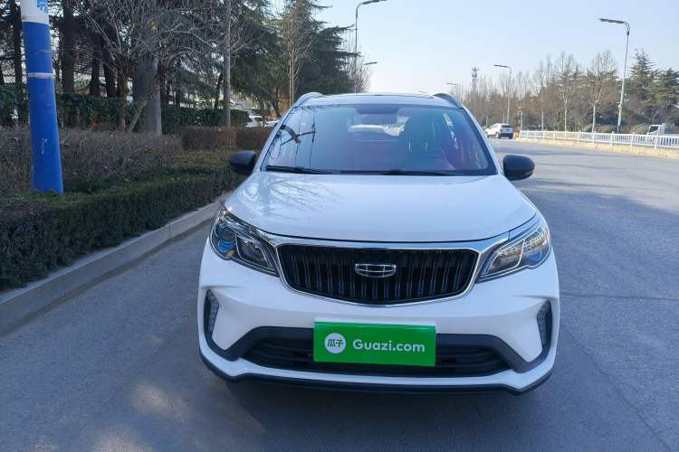 Used Geely Auto Vision X3 2021 PRO 1.5L CVT Deluxe Model
