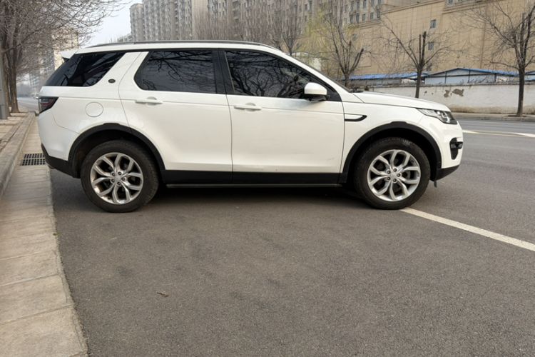 Used Land Rover Discovery Sport 2018 240 PS HSE Version