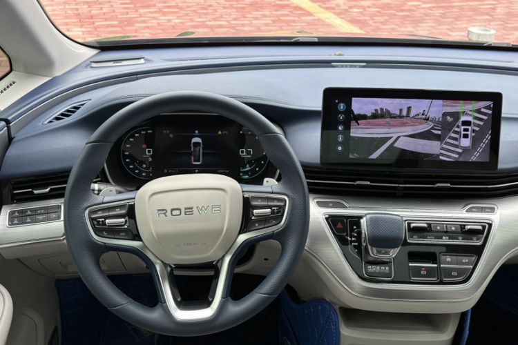 Used Roewe iMAX8 2022 400TGI Prestige Edition
