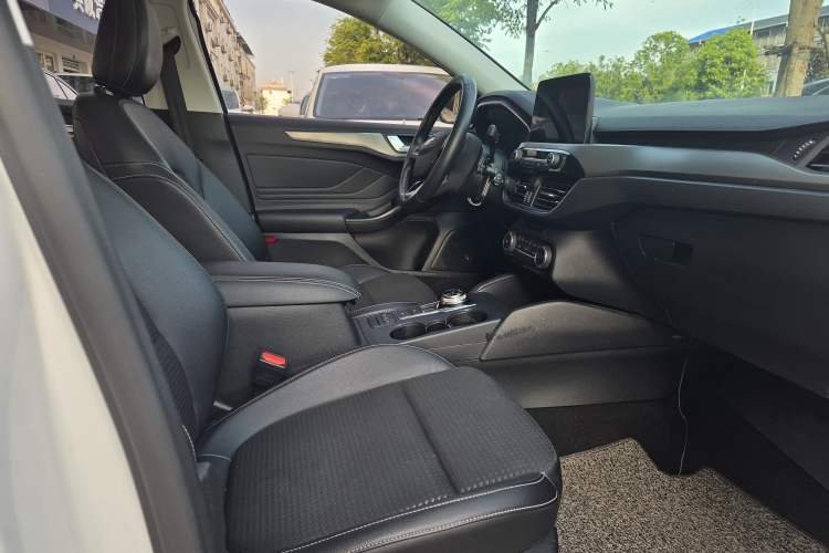 Used Ford Focus 2020 Sedan EcoBoost 180 Automatic Trend Edition