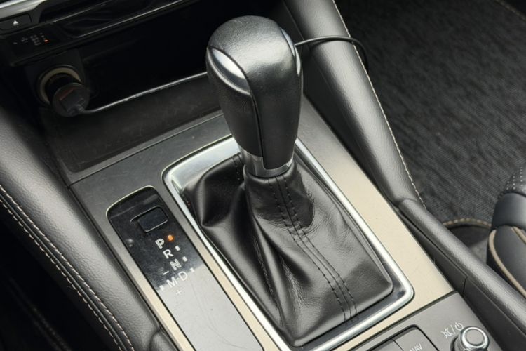 Used Mazda Atenza 2018 2.5L Blue Sky Prestige Edition China VI compliant Gear Lever