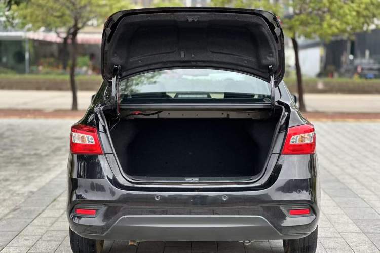 Used Nissan Sylphy 2022 Classic 1.6XE CVT Comfort Edition Trunk