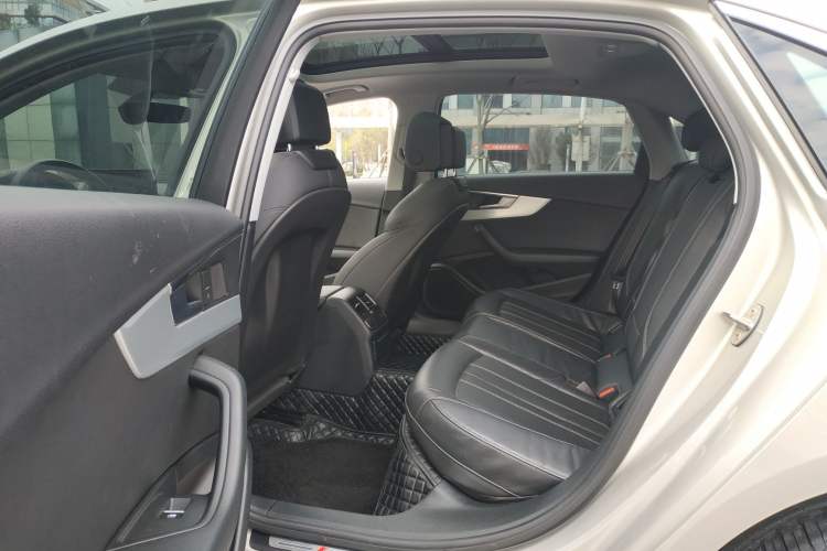 Used Audi A4L 2022 40 TFSI Fashion Dynamic Model