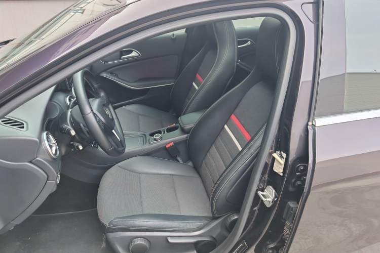 Used Mercedes-Benz A-Class 2015 A 180 Interior 1