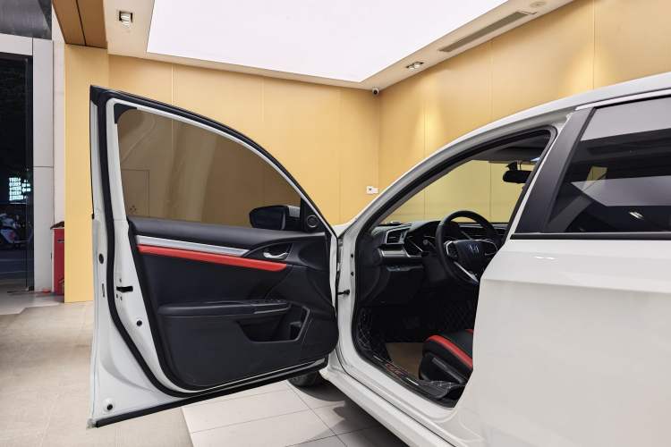 Used Honda Civic 2019 220TURBO CVT Dynamic Edition China VI Exterior 6