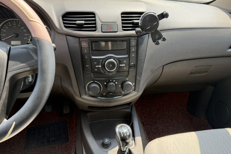 Used Wuling Hongguang 2015 1.5L S Basic Version China V Standard