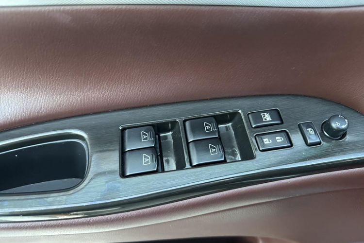 Used Infiniti QX50 2015 2.5L Enjoyment Edition Interior 3