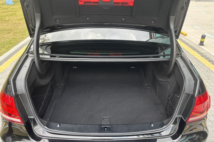 Used Mercedes-Benz E-Class 2015 E 320 L Sport Edition Trunk