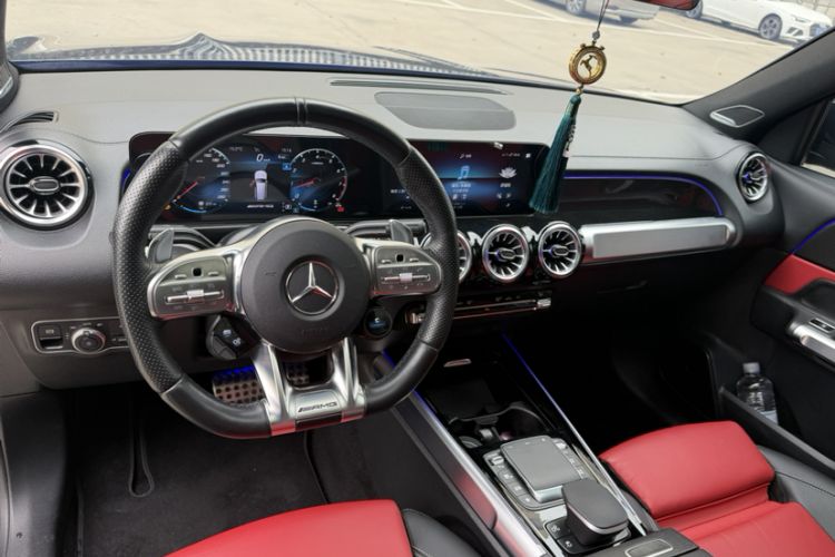 Used Mercedes-Benz GLB AMG 2023 AMG GLB 35 4MATIC Interior 4