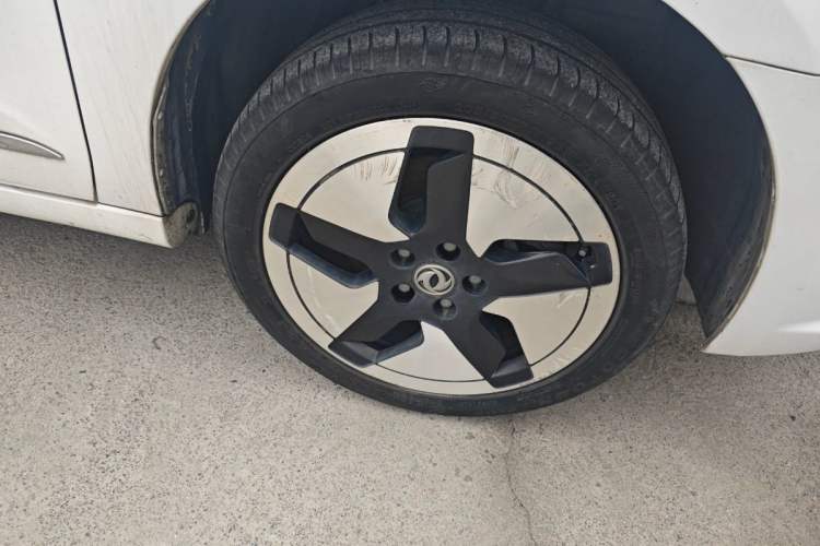 Used Dongfeng Aeolus E70 2021 Revised Version 360H Battery-Swap Edition Exterior 7