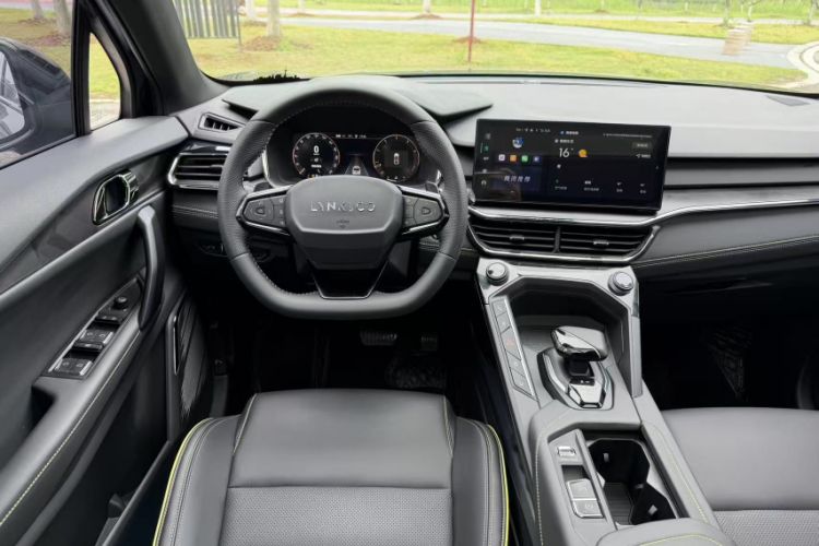 Used Lynk & Co 06 2023 Remix 1.5T Hero Interior 7