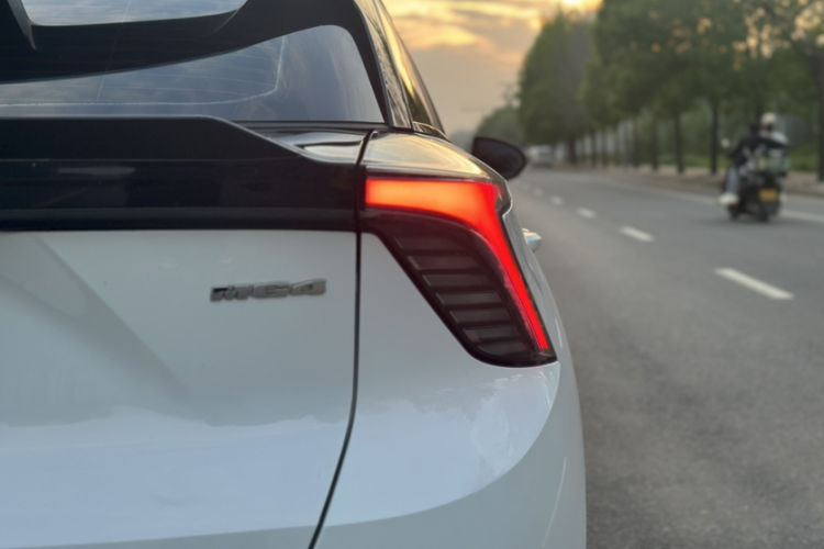 Used MG 4 EV 2023 415 km Range Sea-Faring Champion Edition Exterior 3