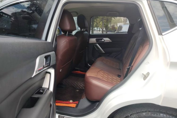 Used Haval H2 2018 Blue Label 1.5T Dual-Clutch Two-Wheel-Drive Prestige Model
